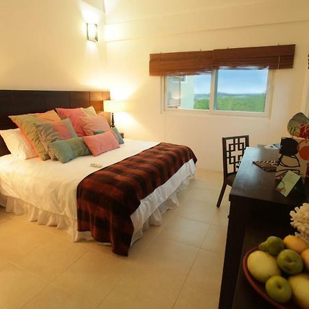 Iguana Crossing Boutique Hotel Puerto Villamil Eksteriør bilde