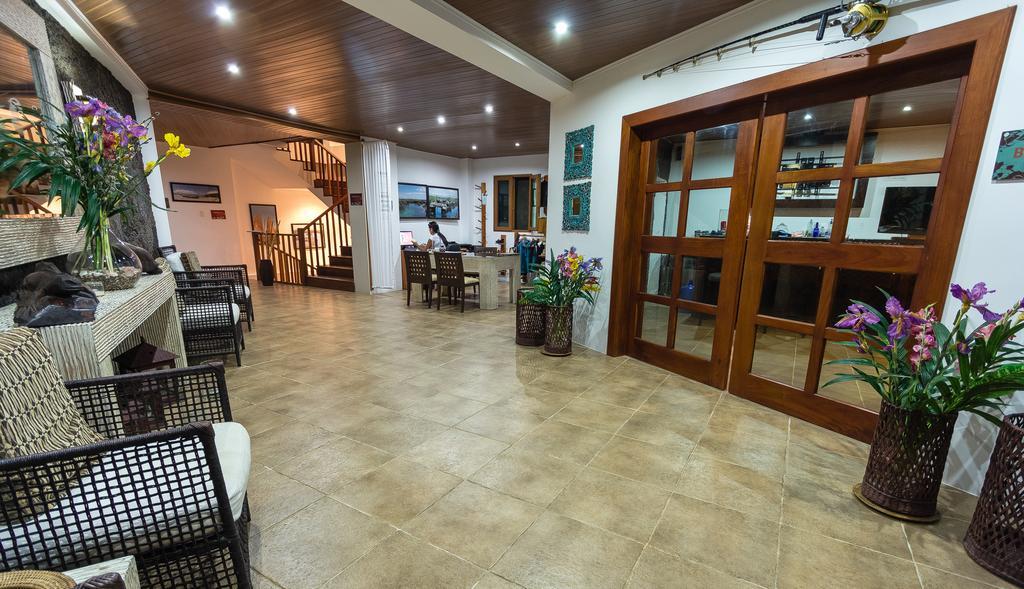 Iguana Crossing Boutique Hotel Puerto Villamil Eksteriør bilde