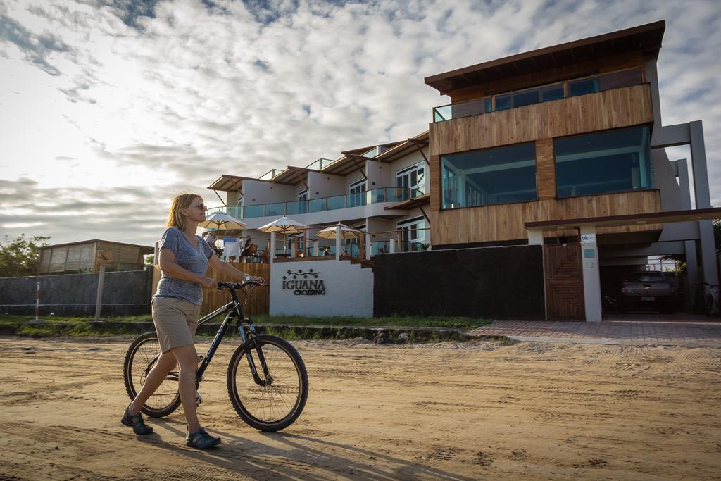 Iguana Crossing Boutique Hotel Puerto Villamil Eksteriør bilde