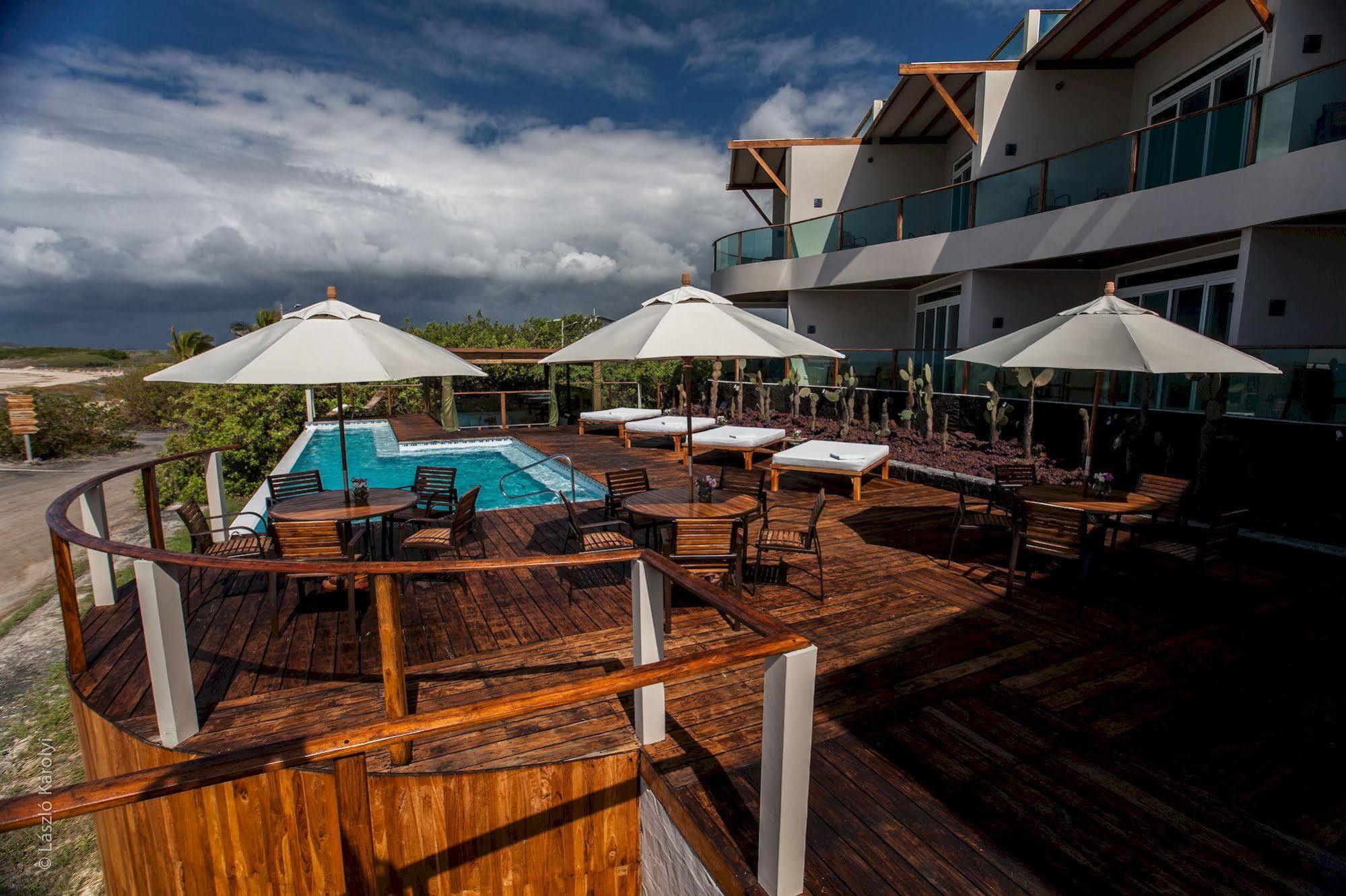 Iguana Crossing Boutique Hotel Puerto Villamil Eksteriør bilde